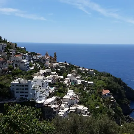 La Perla 3*