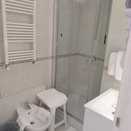 La Perla 3*