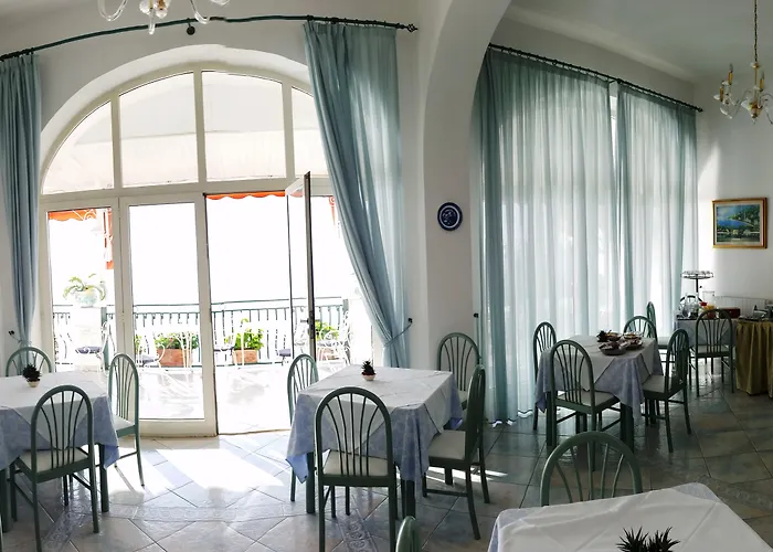 La Perla Hotel Praiano