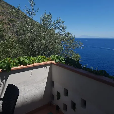 La Perla Hotel 3*