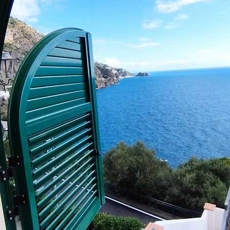 La Perla Hotel 3*