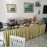 La Perla Hotel