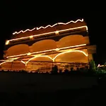 La Perla Hotel