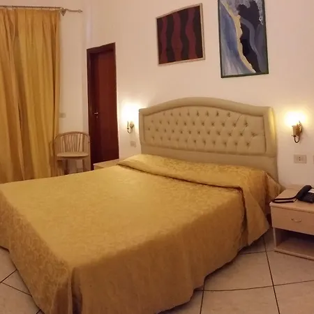 La Perla 3*
