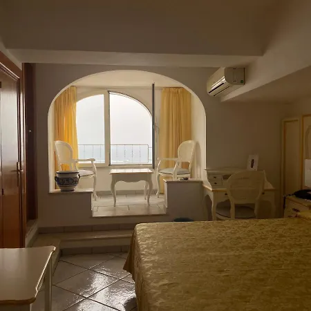 La Perla Praiano