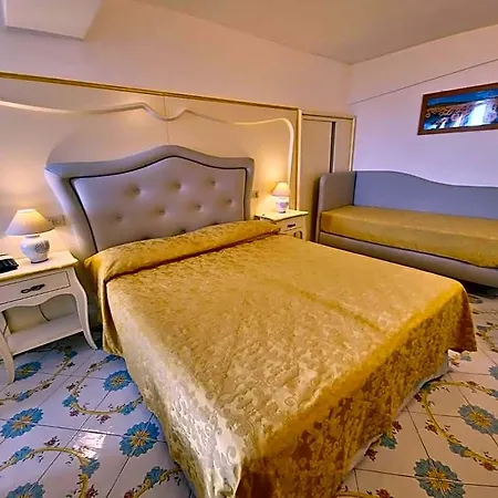La Perla Hotel Praiano