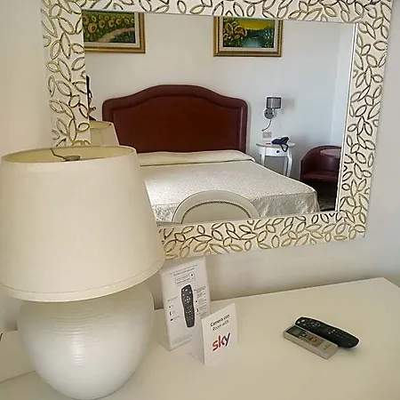 La Perla Hotell