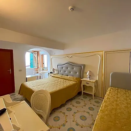 La Perla Hotel Praiano