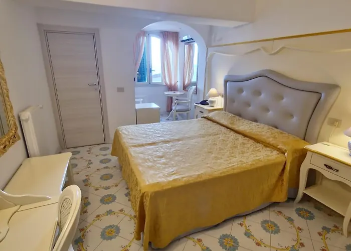 La Perla Hotel Praiano